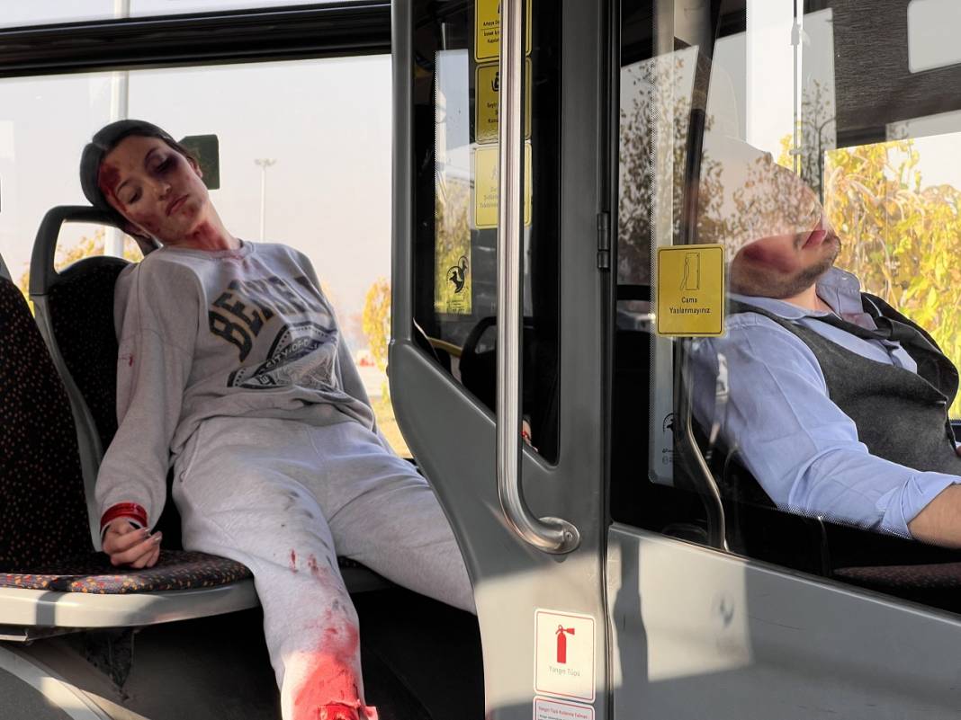 Yerde acıyla kıvranak yatan insanlar, kopan feryatlar! Konya'da görenler gerçek sandı! 11